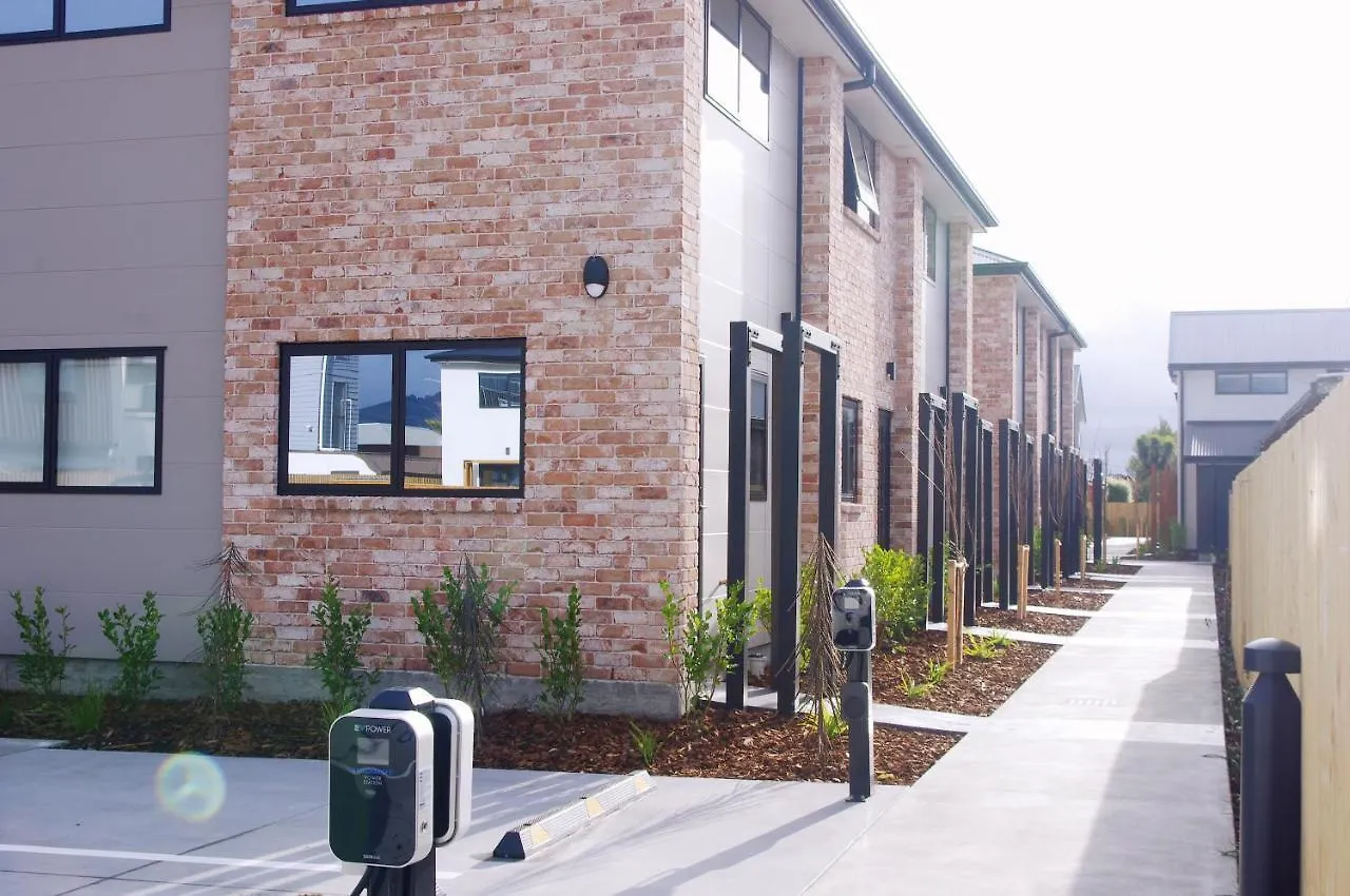 Close To Arena And One Kilometer From Railway Station Onsite Ev Car Park Christchurch Apartment