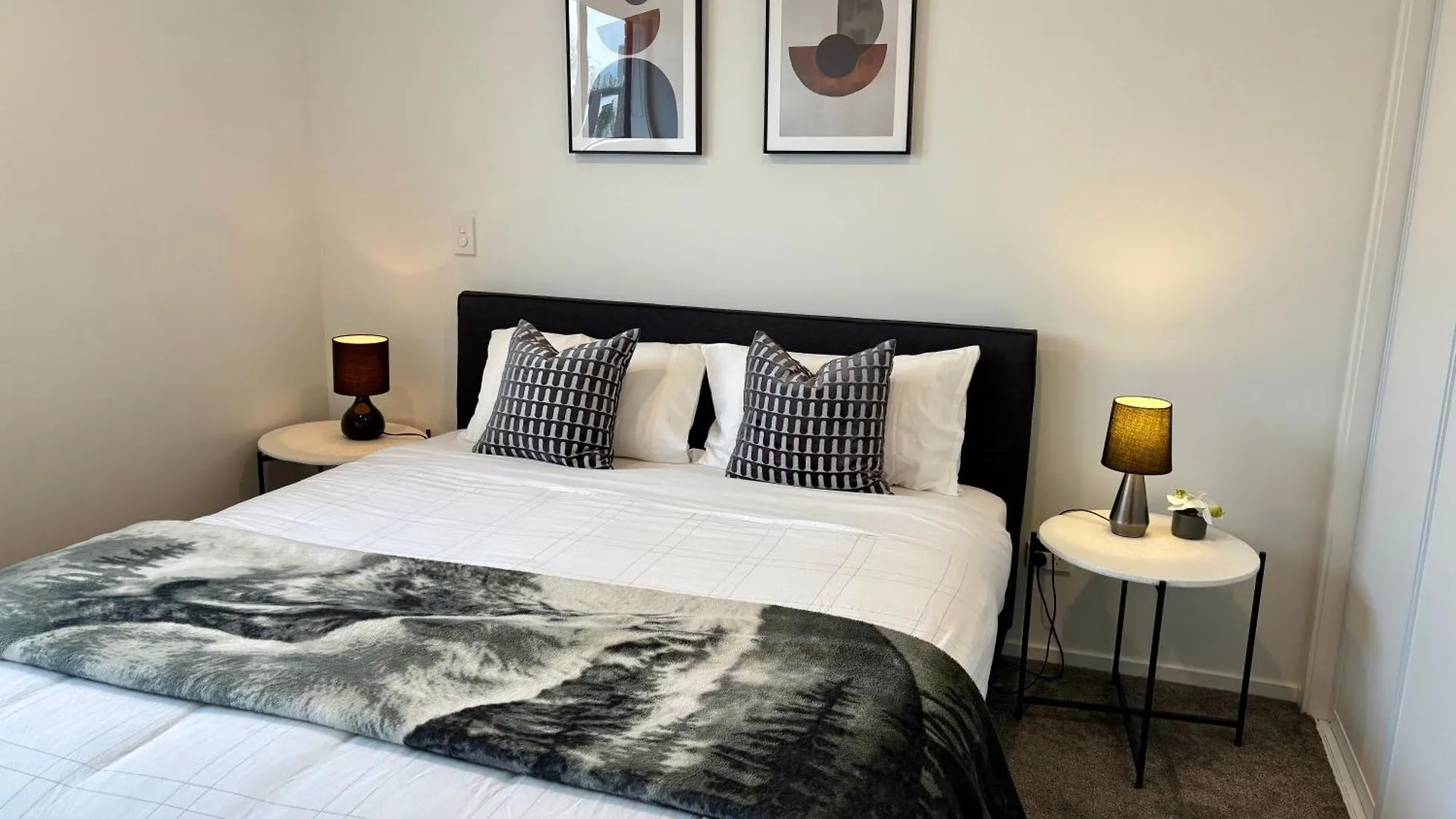 Close To Arena And One Kilometer From Railway Station Onsite Ev Car Park Christchurch 0*,  Nya Zeeland