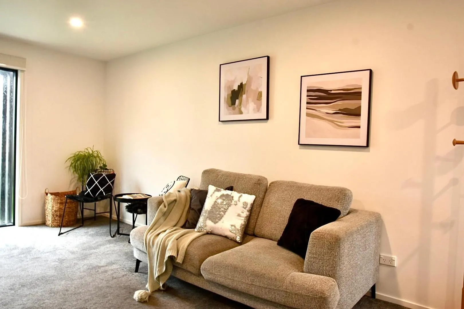 Close To Arena And One Kilometer From Railway Station Onsite Ev Car Park Christchurch New Zealand