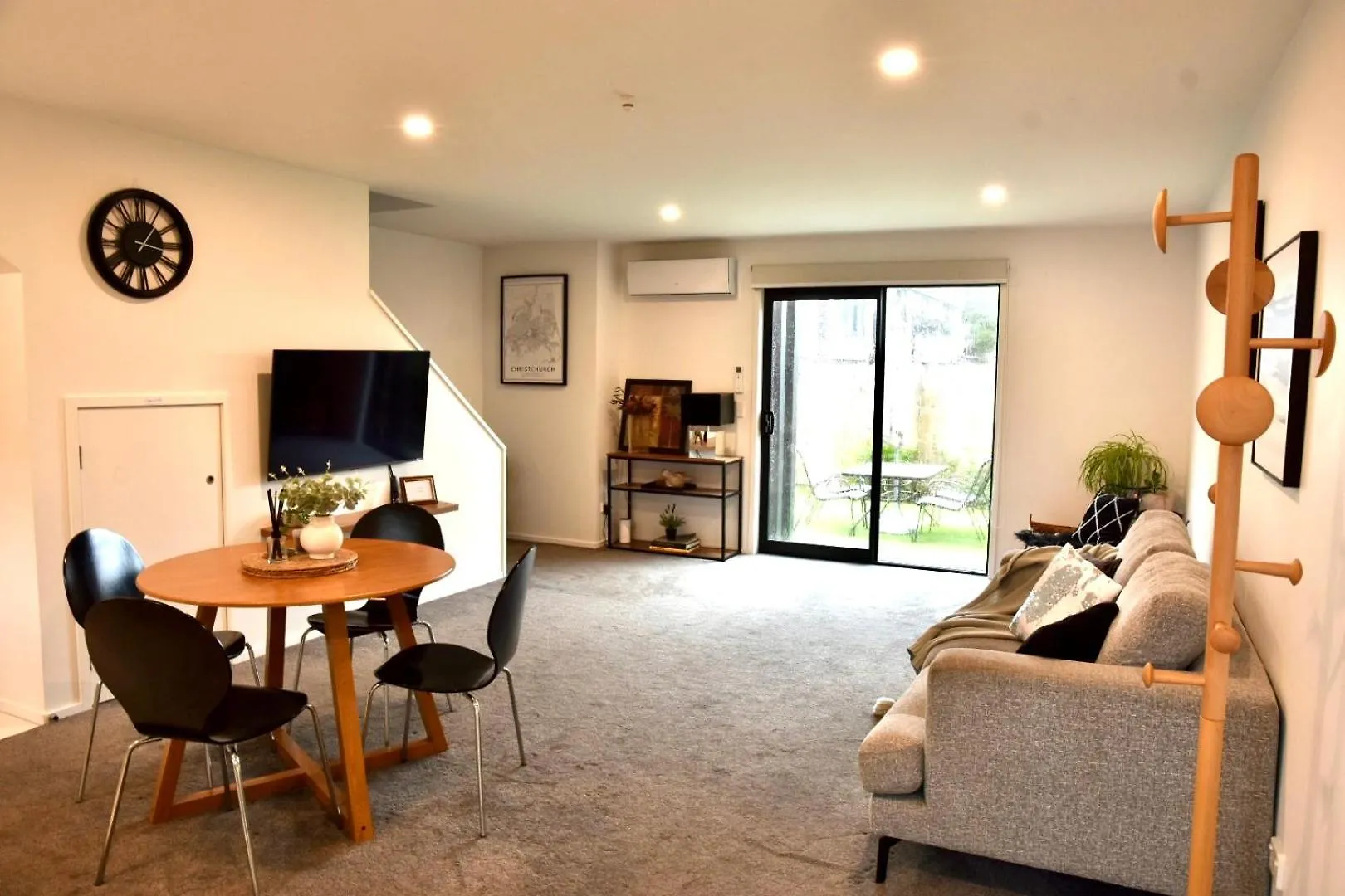 Close To Arena And One Kilometer From Railway Station Onsite Ev Car Park Christchurch 0*,  New Zealand